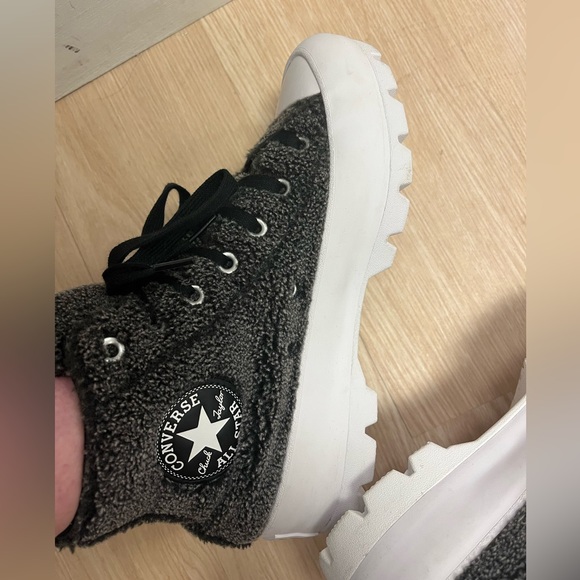 Sherpa Converse platform- size 7.5 - Picture 3 of 5